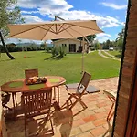 In With Pool & Forest Casa vacanze