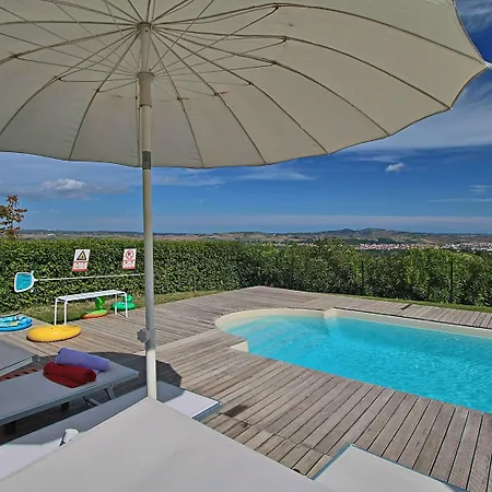 In With Pool & Forest *