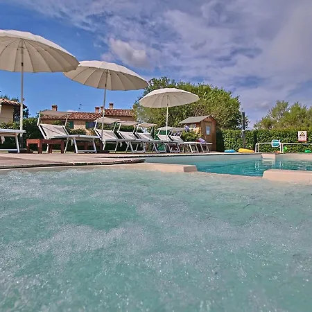 Tatil Evi In With Pool & Forest