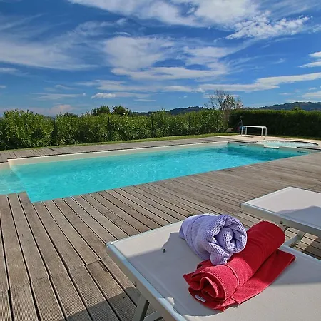 In With Pool & Forest Montelabbate