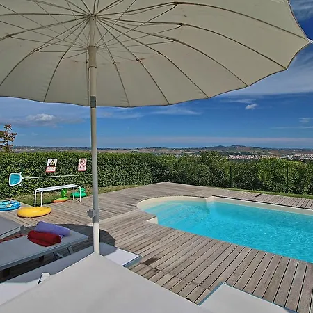 In With Pool & Forest *