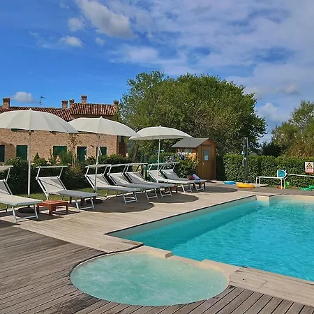 In With Pool & Forest * Монтелаббате