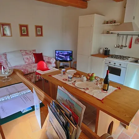 In With Pool & Forest Montelabbate