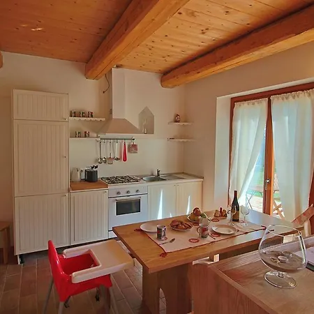 In With Pool & Forest Casa vacanze Montelabbate