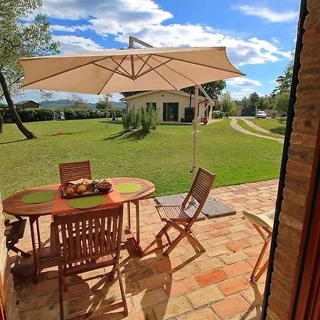In With Pool & Forest Casa vacanze
